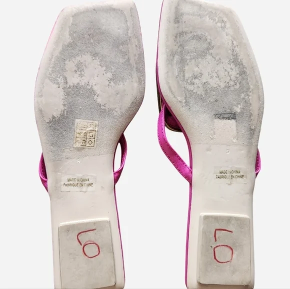 Jeffrey Campbell Linques Thong Flat Sandals Fuchsia Pink SIZE 9 - Picture 3 of 4